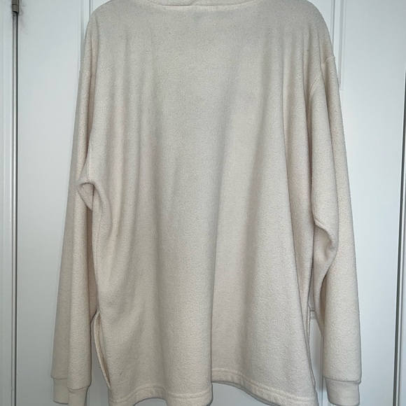 Walt Disney world Winnie the Pooh sweater - Picture 6 of 7